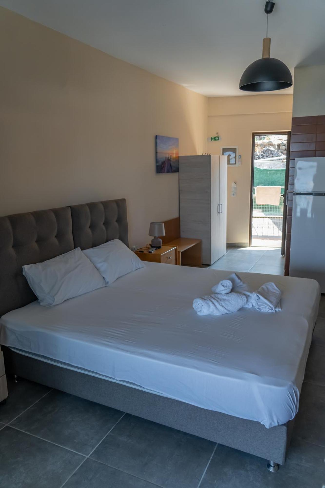 Prego Living Apartments Vathi  Exterior foto